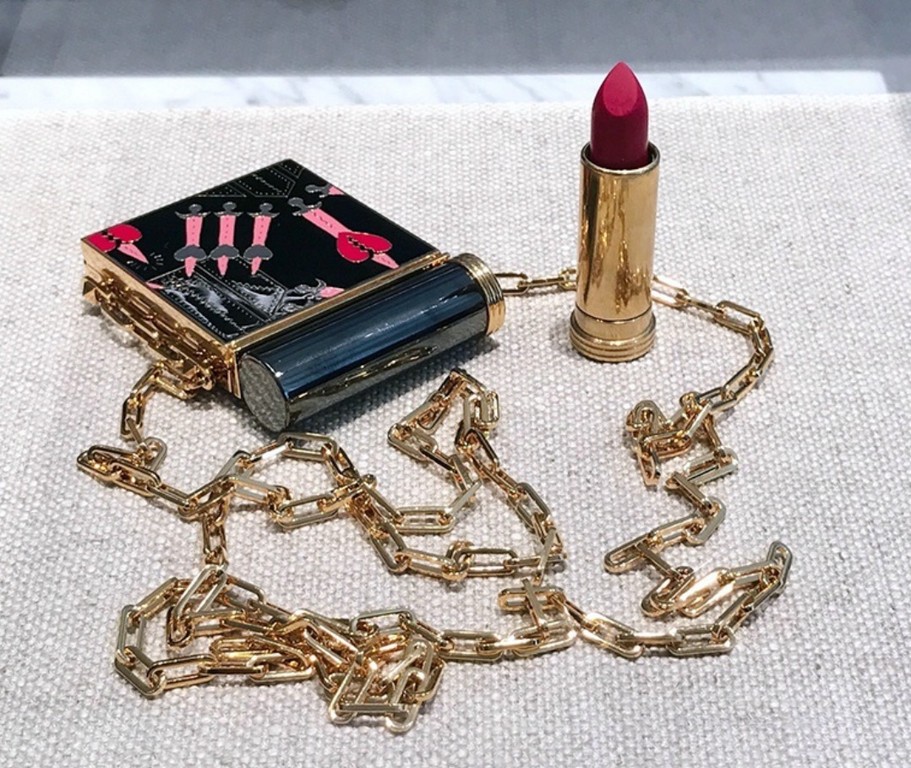 林心如用的V牌唇膏单支3万4实在太奢华