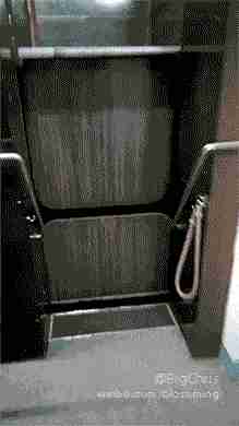 哥们你要是把这聪明的头脑用在学习上,如今的你早就成功了