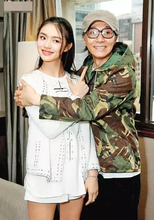 林允自曝拿到片酬后做的第一件事 (林允4000万片酬)