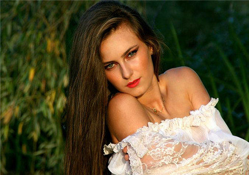 适合在办公室练的瑜伽动作,从零开始学瑜伽办公室瑜伽