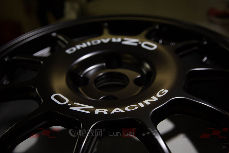 任性的4孔小轮——OZLeggenda轮毂细节展示