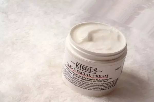 免税店最合适购买的护肤品,免税店最火的唇膏