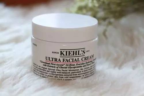 免税店最合适购买的护肤品,免税店最火的唇膏