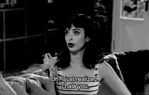 从前有一个牌子天天打击代购,后来它的CEO走掉了