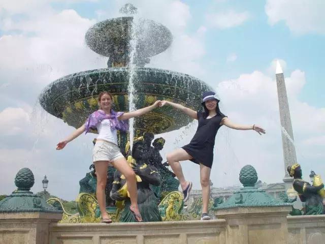 万锐：英伦岛归来的艺术“精灵”