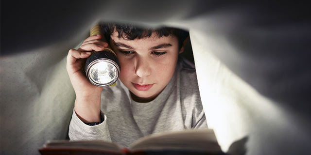 长期对电脑工作怎么缓解眼睛疲劳,看电脑眼睛特别疲劳怎么办