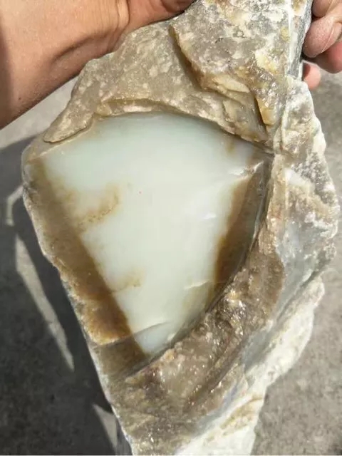 和田玉市场恶性循环,近来经济不景气和田玉销量走低