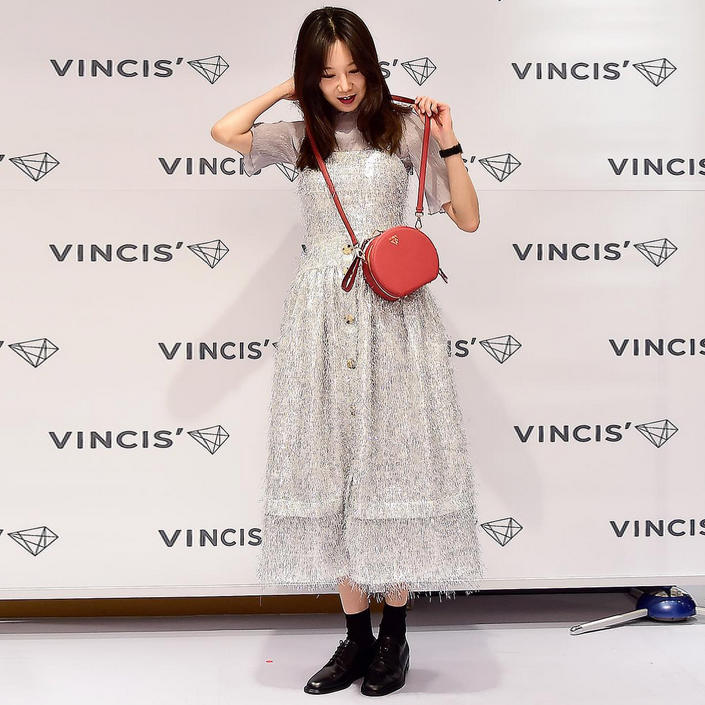 韩妞正疯的手鼓包，啥都罩得住