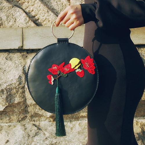 韩妞正疯的手鼓包，啥都罩得住