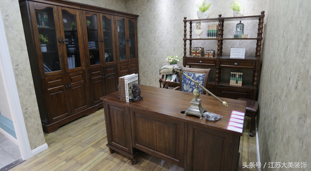 徐州美式轻奢风格装修效果图,徐州10万装修120平效果图