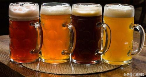 黄啤白啤黑啤生啤哪个不苦,黑啤黄啤鲜啤
