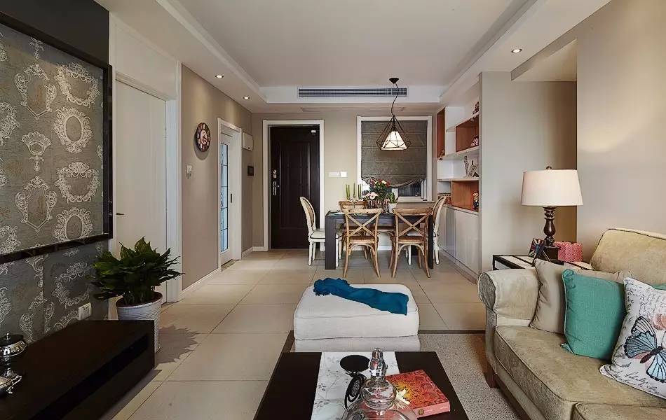 餐桌可以对着入户门吗,入户门对着餐桌如何装修