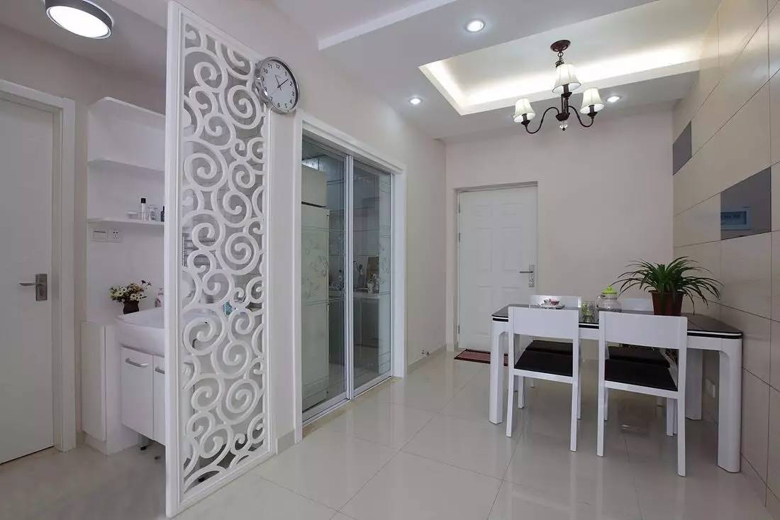 餐桌可以对着入户门吗,入户门对着餐桌如何装修