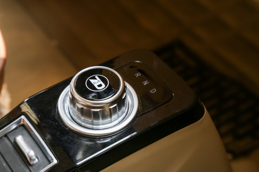 电动车双门超跑,超跑双门纯电动车