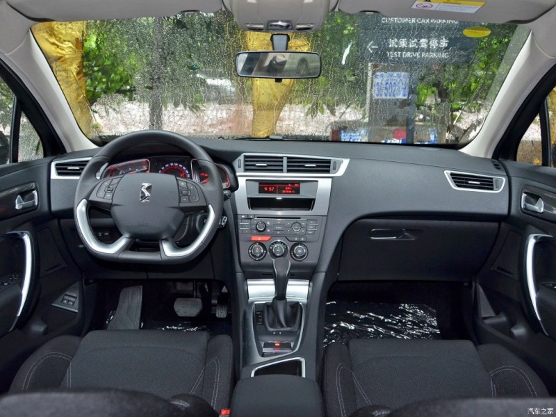 ds6车怎么样,ds6的空间和哪个车比较接近