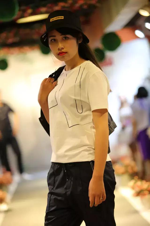 贵阳这些女人，不是名模，但都有一颗想混时尚圈的心！