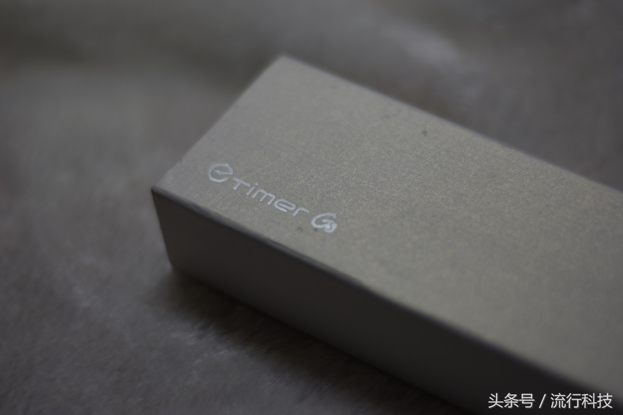 女性所爱的饰品这款也能算是吗?看信利女性手环怎么定义