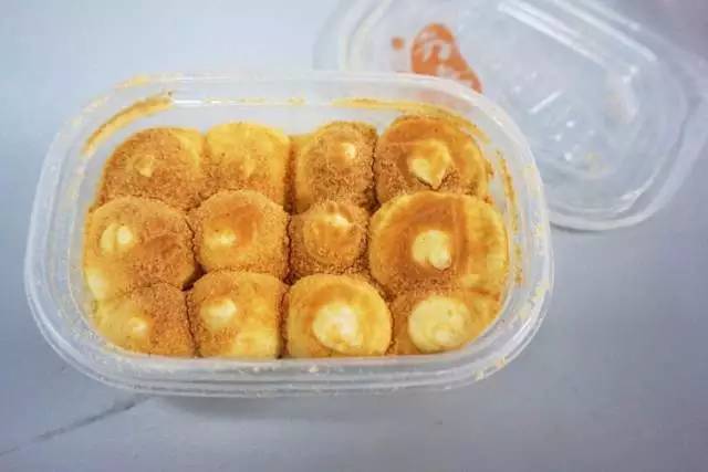 豆乳盒子网红蛋糕哪里有,最近火爆网红甜品外面是蛋筒