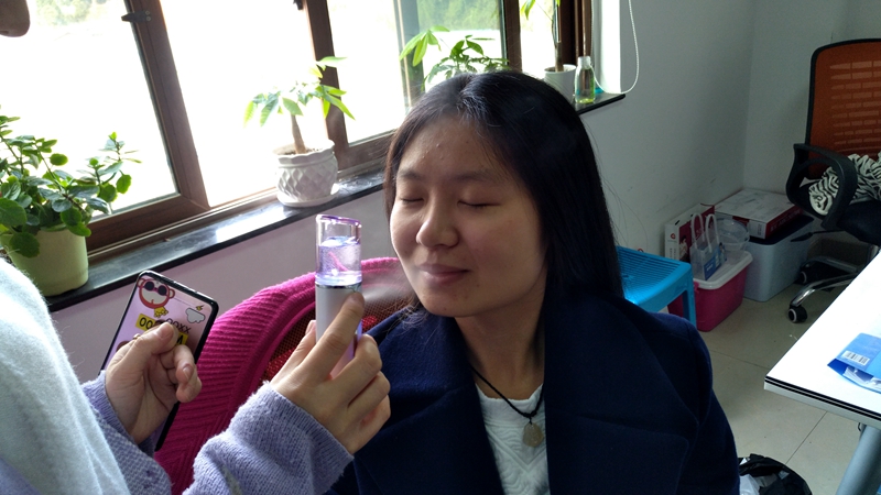 可以直接加保湿水的补水仪,高颜值补水仪