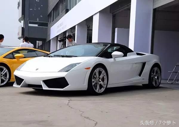 热巴baby撕名牌高光时刻,baby热巴活动