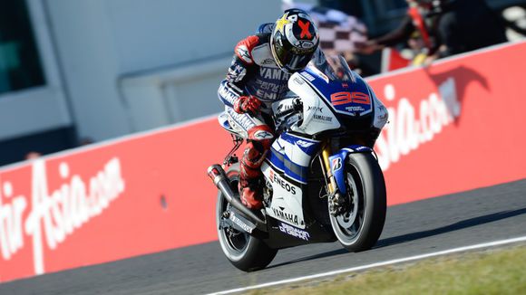 雅马哈机器人与洛伦佐,机器人雅马哈视频