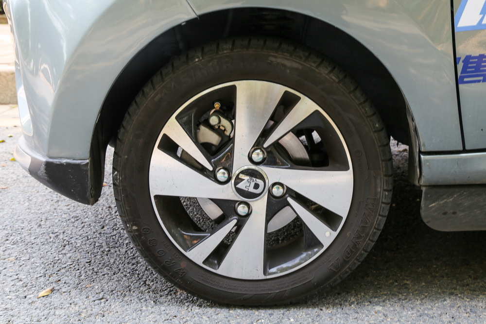 电动车双门超跑,超跑双门纯电动车