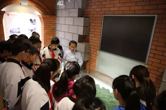 学校师生清明祭扫革命烈士陵园,学校清明祭扫英烈活动方案