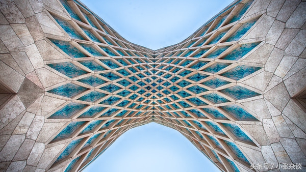 伊朗是波斯还是阿拉伯,伊朗对比波斯