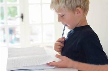 宝宝误食后可以催吐吗,孩子误食有毒物质怎么办