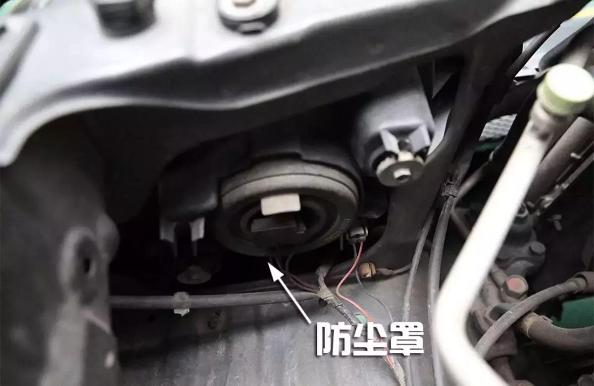 免开灯升级大灯优缺点,卤素大灯不够亮自己动手就能改