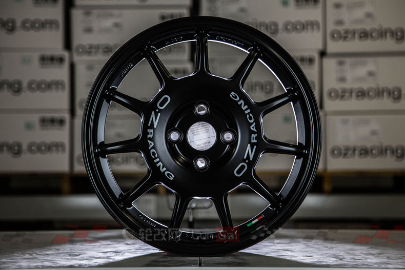 任性的4孔小轮——OZLeggenda轮毂细节展示