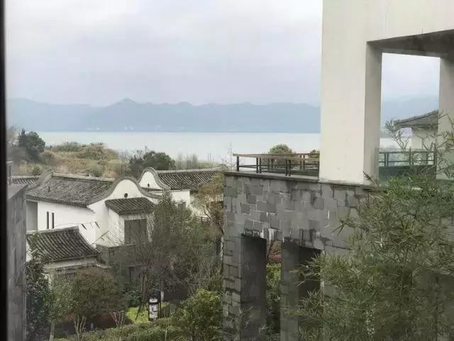 试驾Jeep：别总说生活无趣，你的一辈子能活出几种人生