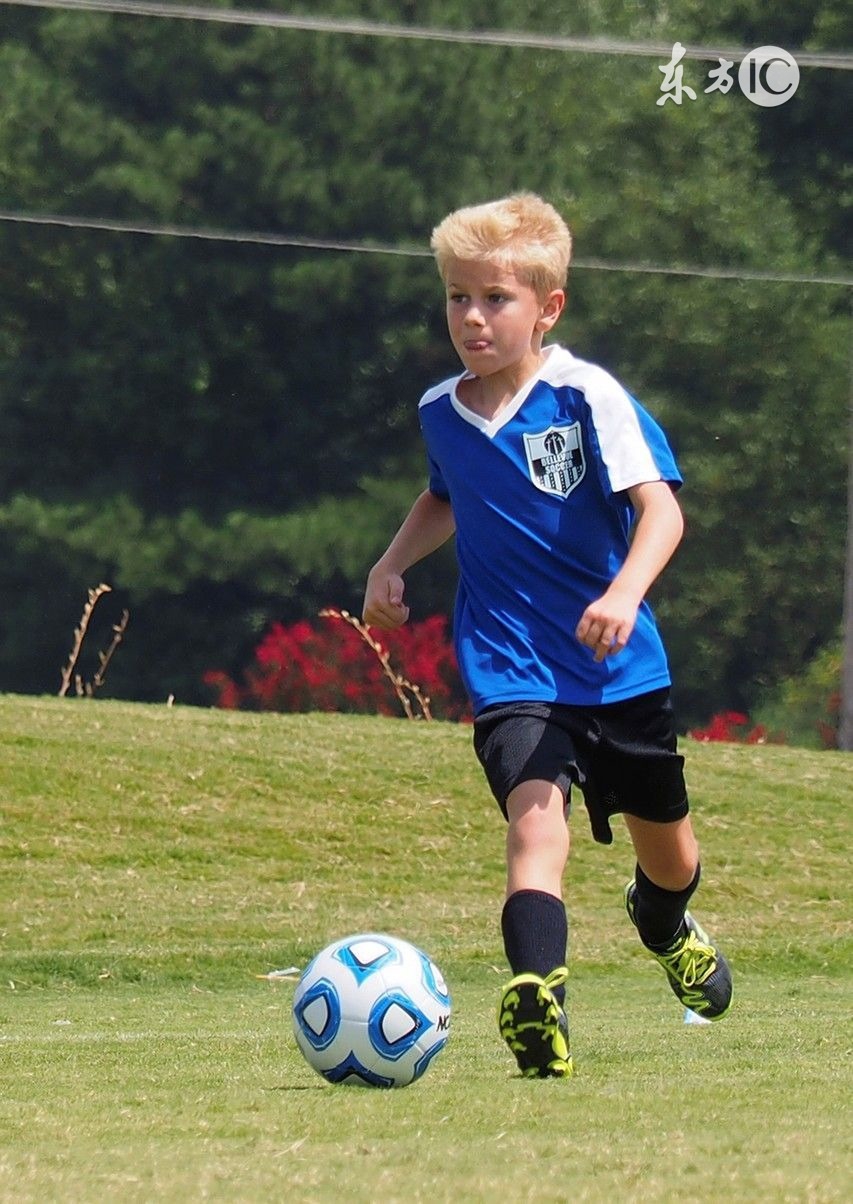 校园足球什么意思,校园足球缺点