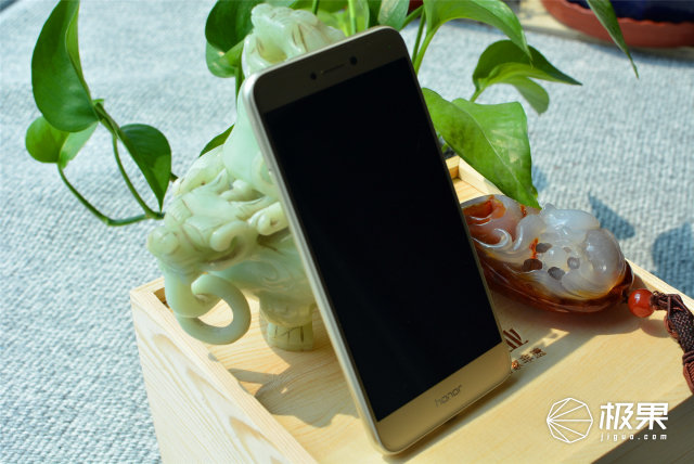 荣耀8青春版深度测评,荣耀8青春版有什么高级功能