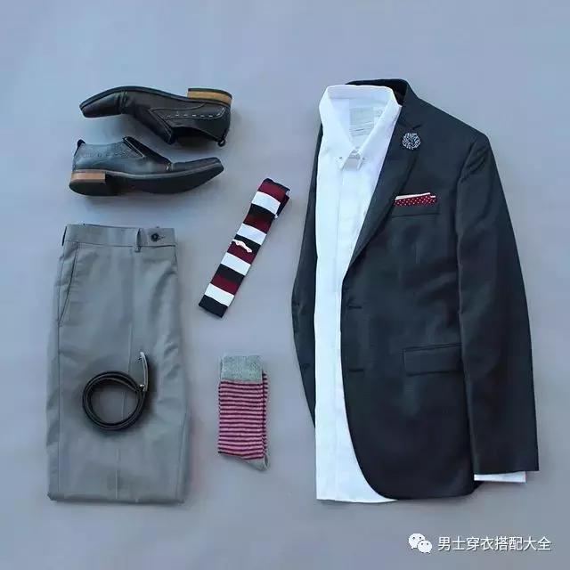 男士休闲西装西裤搭配小白鞋,男士休闲西装搭配什么打底衫