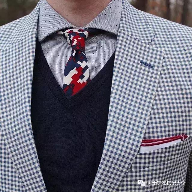 男士休闲西装西裤搭配小白鞋,男士休闲西装搭配什么打底衫