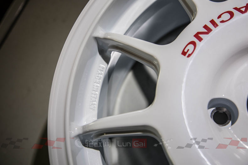 任性的4孔小轮——OZLeggenda轮毂细节展示