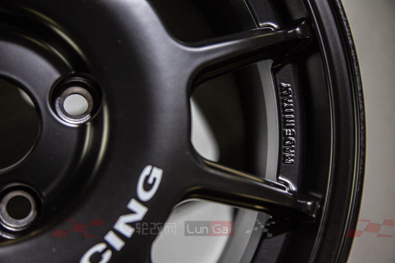 任性的4孔小轮——OZLeggenda轮毂细节展示