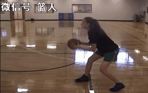 打球的时候手指被戳到了怎么办,打球手指关节戳肿了怎么恢复