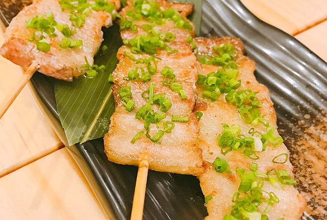 你带着故事我带着酒和鸡文案,你带着故事我带着酒的诗