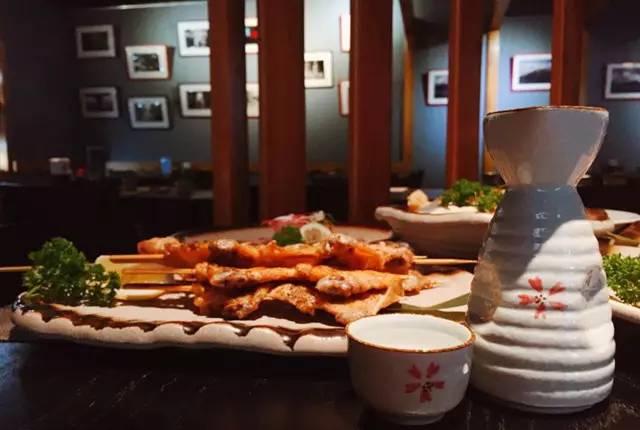 你带着故事我带着酒和鸡文案,你带着故事我带着酒的诗