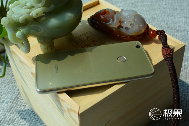 荣耀8青春版深度测评,荣耀8青春版有什么高级功能