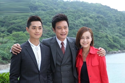 《与谍同谋》的第一男主角,陷入瞒婚、三角恋,伤害的是女方?