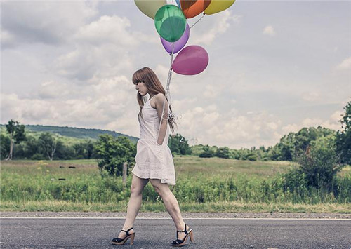 适合在办公室练的瑜伽动作,从零开始学瑜伽办公室瑜伽