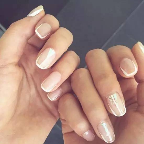 怎样用一瓶指甲油做出好看的指甲,如果你有一瓶指甲油你会做什么