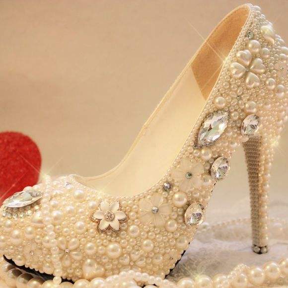 十二星座适合什么鞋子,十二星座的衣服和鞋子