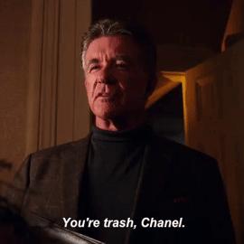 从前有一个牌子天天打击代购,后来它的CEO走掉了