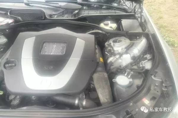 开了十年的三十万奔驰车能卖多少,开了十年的车十万公里还能买吗