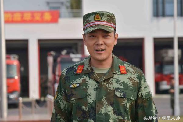 老班长是一个怎样的人,班长的榜样