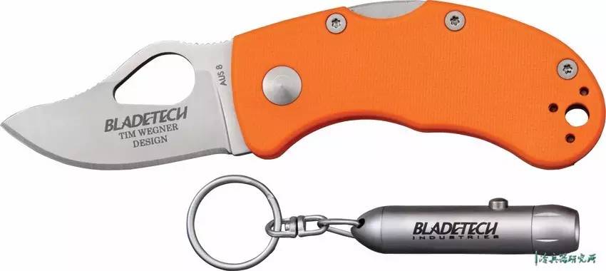 比口袋刀更具防身功能,自带法律豁免属性的鼠标刀